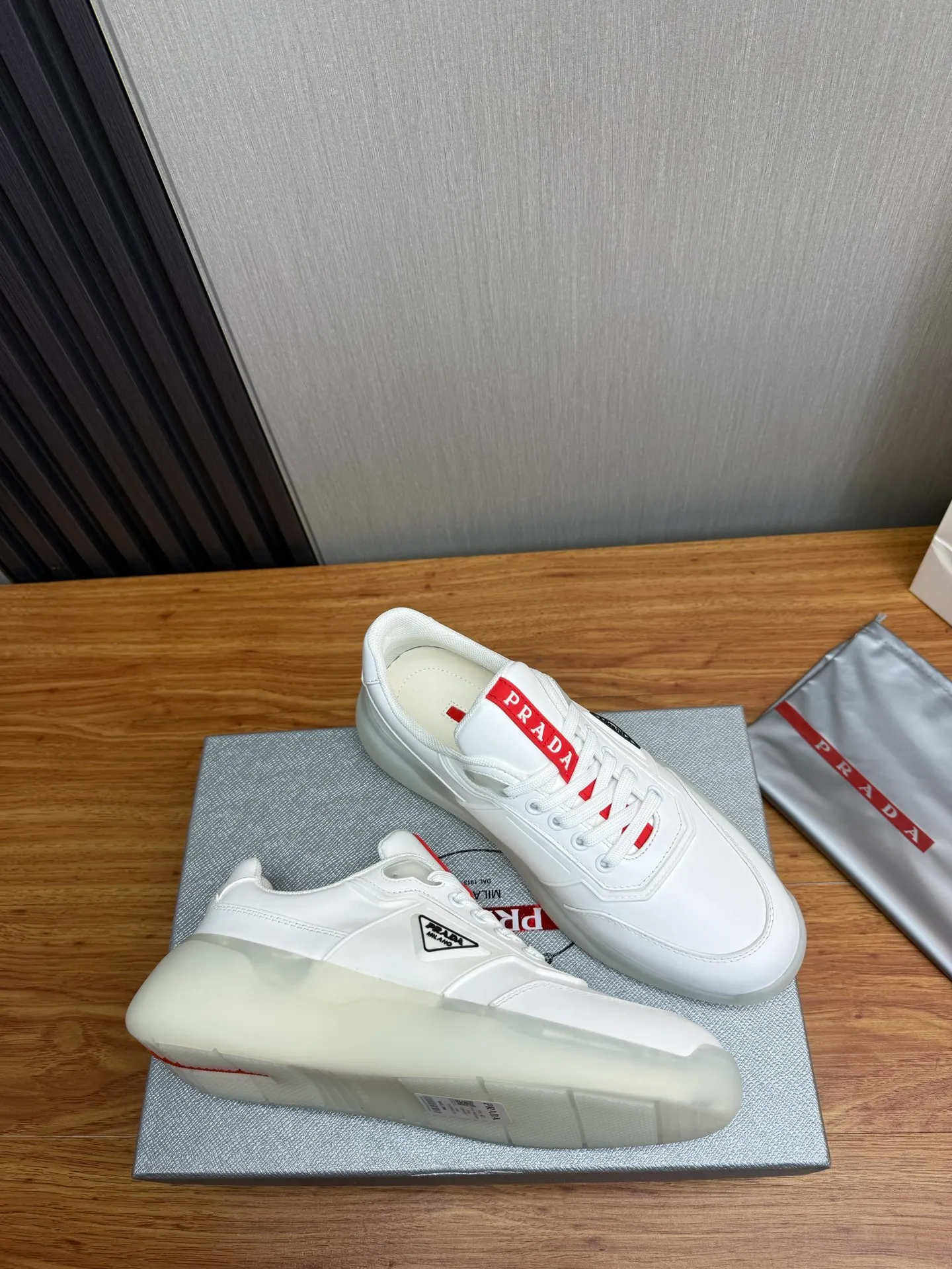 Factory price 600💰 [PRADA] Popular items in men's shoe counters, synchronized with the official website, 1 high-quality shipment ✔️Original cowhide + cowhide lining, 1🆚1 replica, original sole, 38-45 (45 customized, non-refundable)